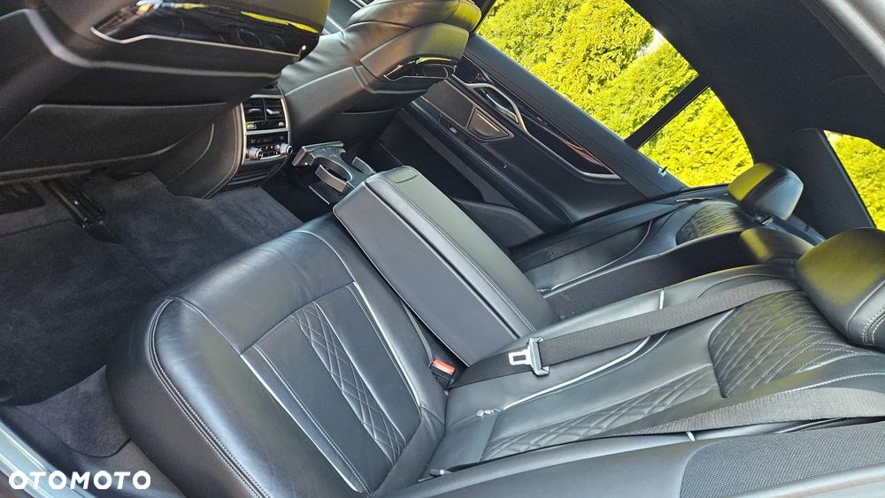 BMW Seria 7 730d sport - 16