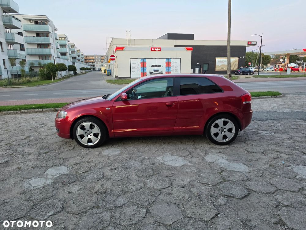 Audi A3 3-drzwiowe 2.0 TDI DPF quattro S line Sportpaket - 2