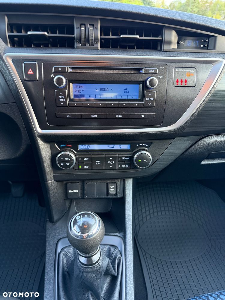 Toyota Auris 1.33 VVT-i Active - 27