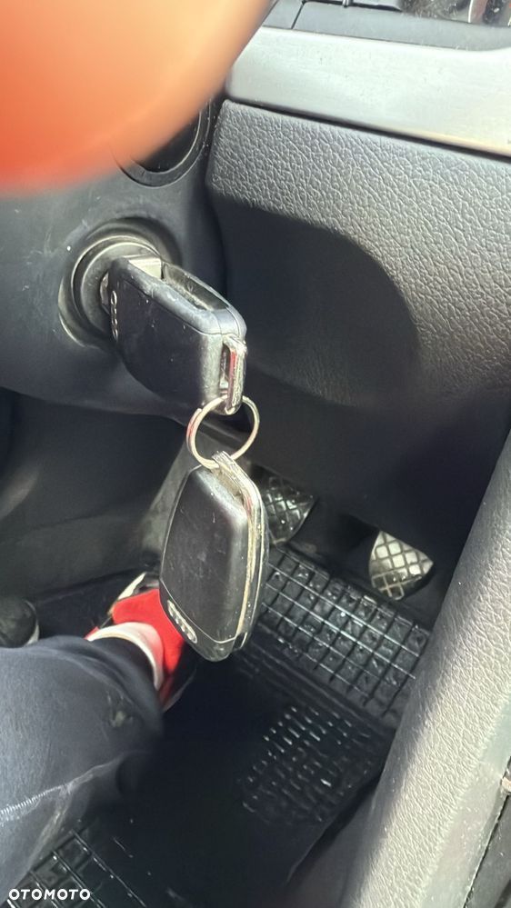 Audi A4 Avant 2.0 TDI - 29