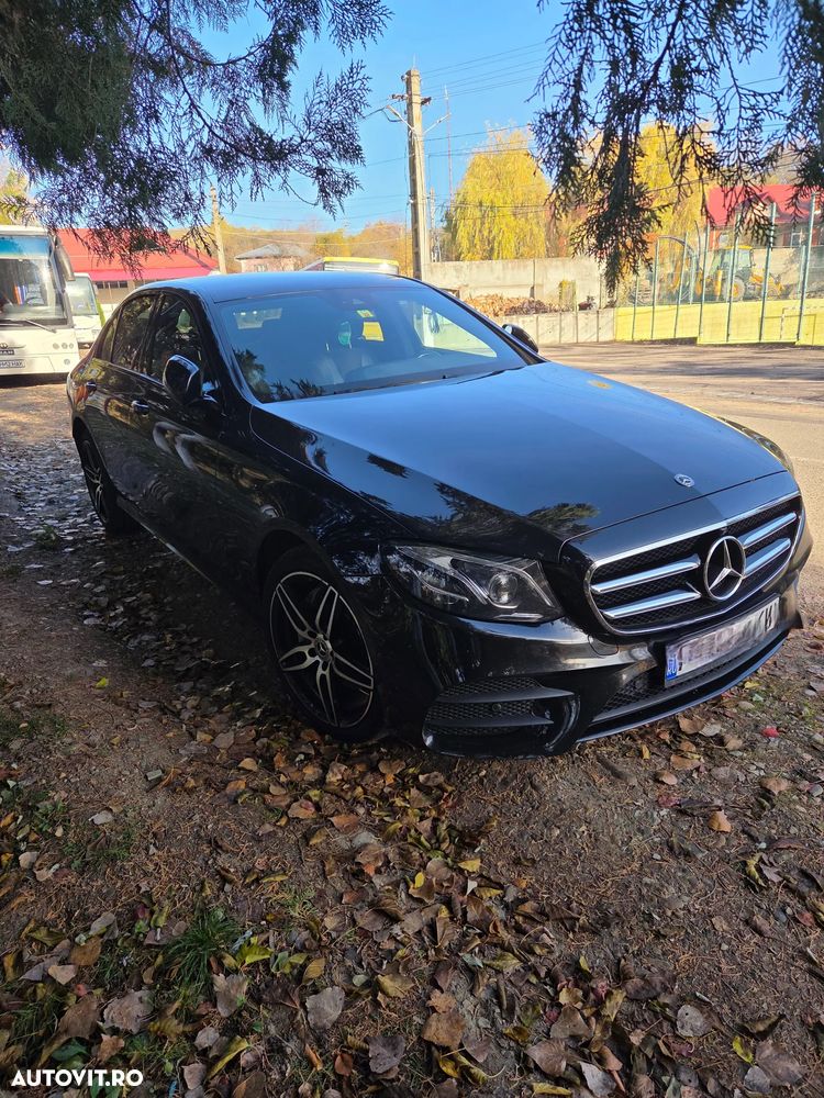Mercedes-Benz E 220 d 4MATIC Aut. - 4