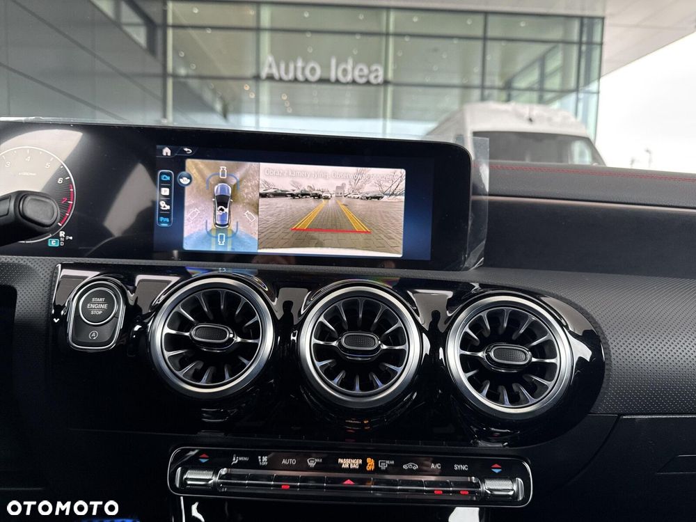 Mercedes-Benz CLA - 26