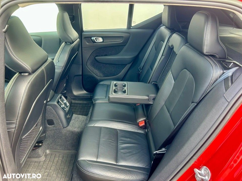 Volvo XC 40 - 26