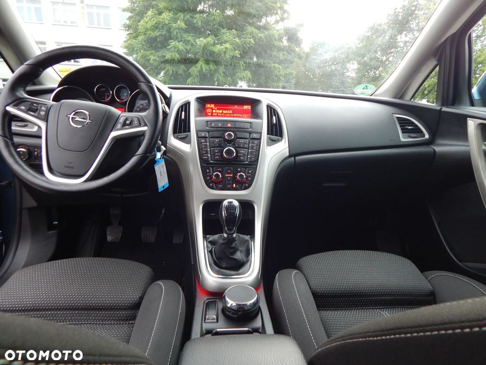 Opel Astra 1.4 T Cosmo EU6 - 16