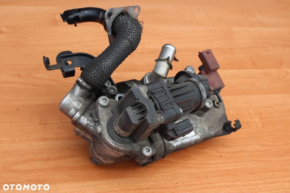 CHŁODNICZKA SPALIN EGR OPEL CORSA D ASTRA J 1.3 Z13DTE 55226607 - 9