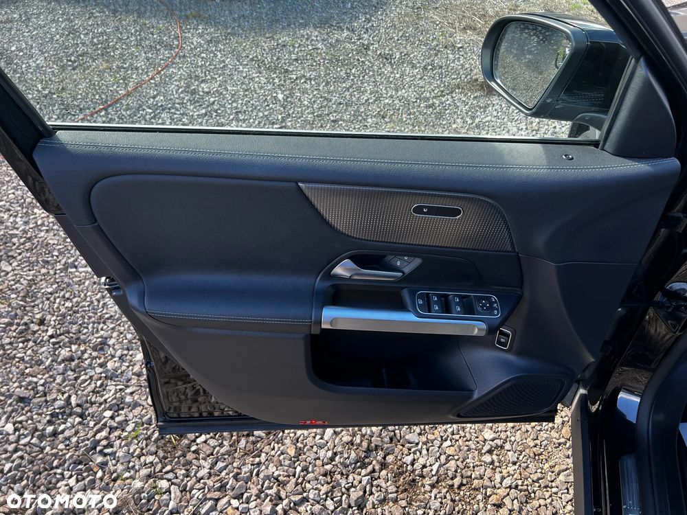 Mercedes-Benz EQB 350 4Matic Progressive - 31