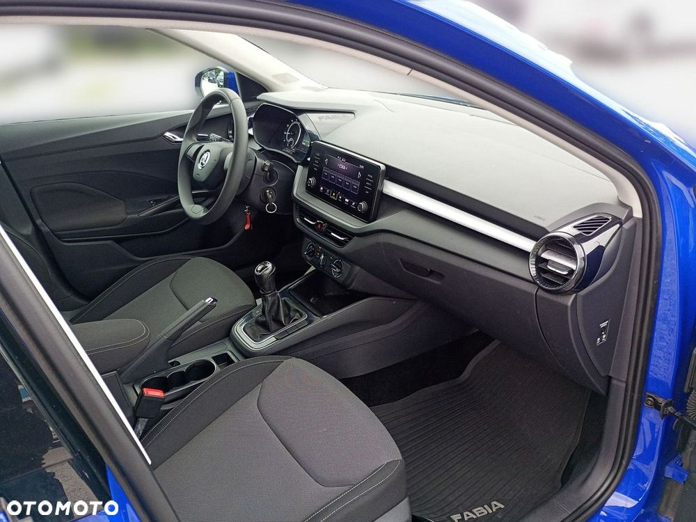 Skoda Fabia 1.0 TSI Ambition - 25