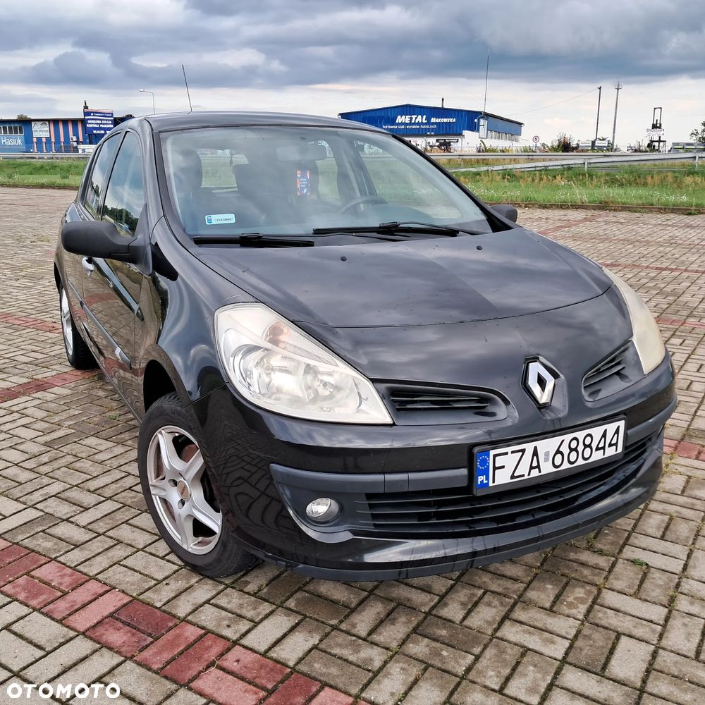 Renault Clio 1.2 16V Alize - 2