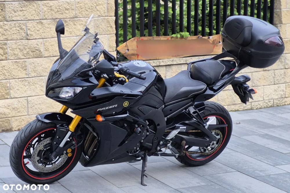 Yamaha FZ8 - 10