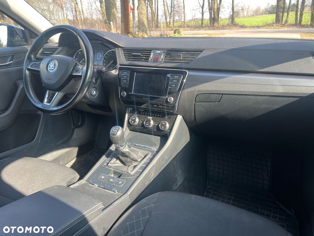 Skoda Superb 2.0 TDI Active - 5