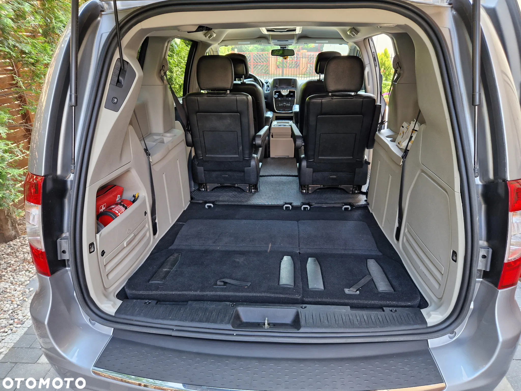 Chrysler Town & Country 3.6 Touring - 13