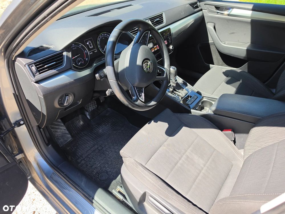 Skoda Superb 2.0 TDI Ambition DSG7 - 12