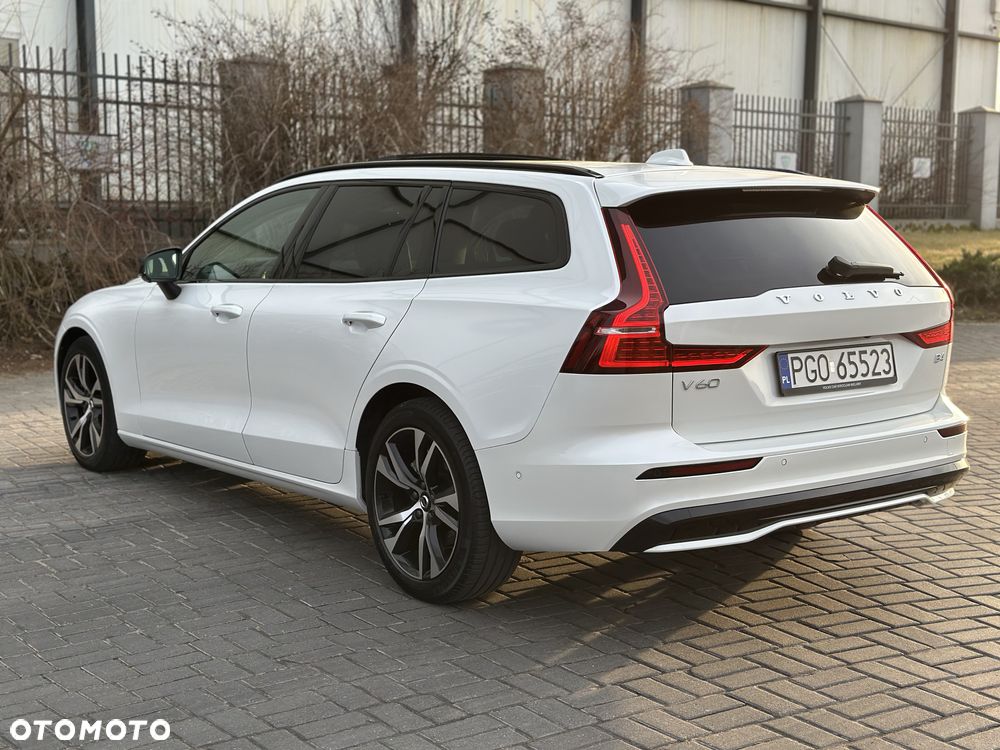 Volvo V60 B4 B DKG Plus Dark - 20