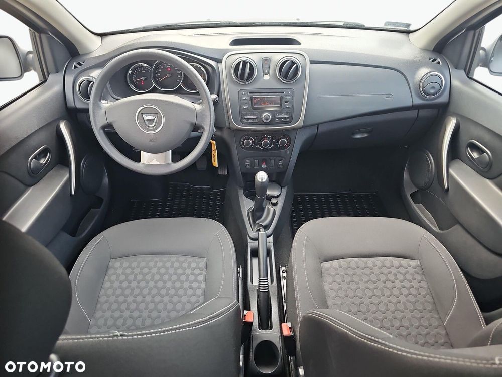 Dacia Sandero - 10