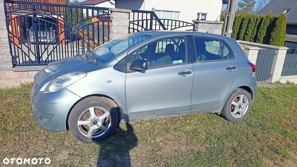 Toyota Yaris 1.4 D-4D Luna EU5 - 1