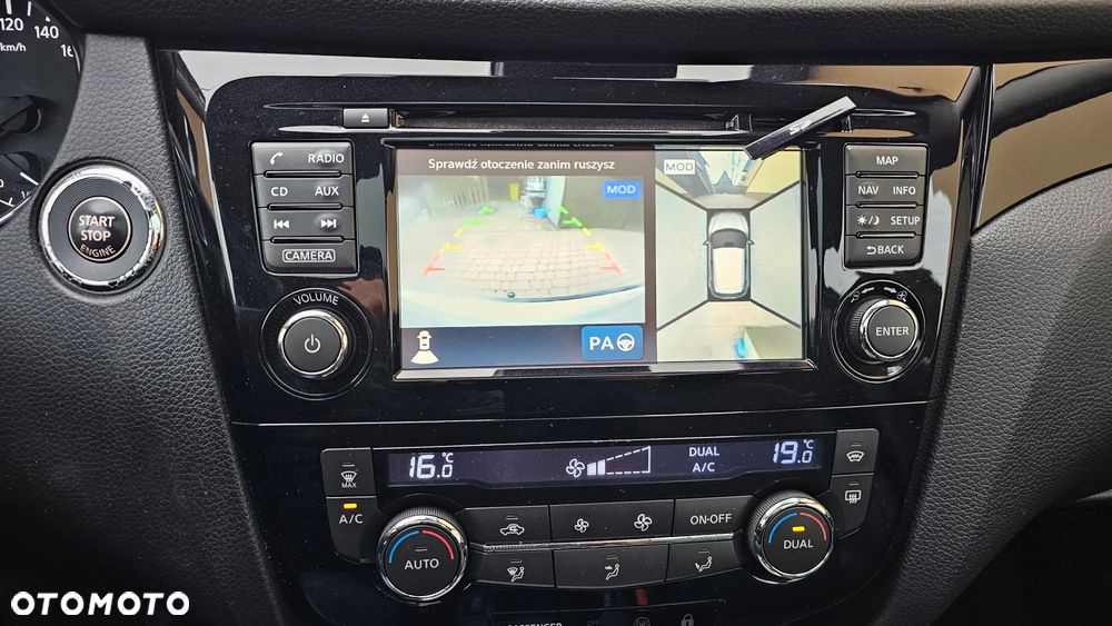 Nissan Qashqai 1.2 DIG-T Xtronic TEKNA - 33