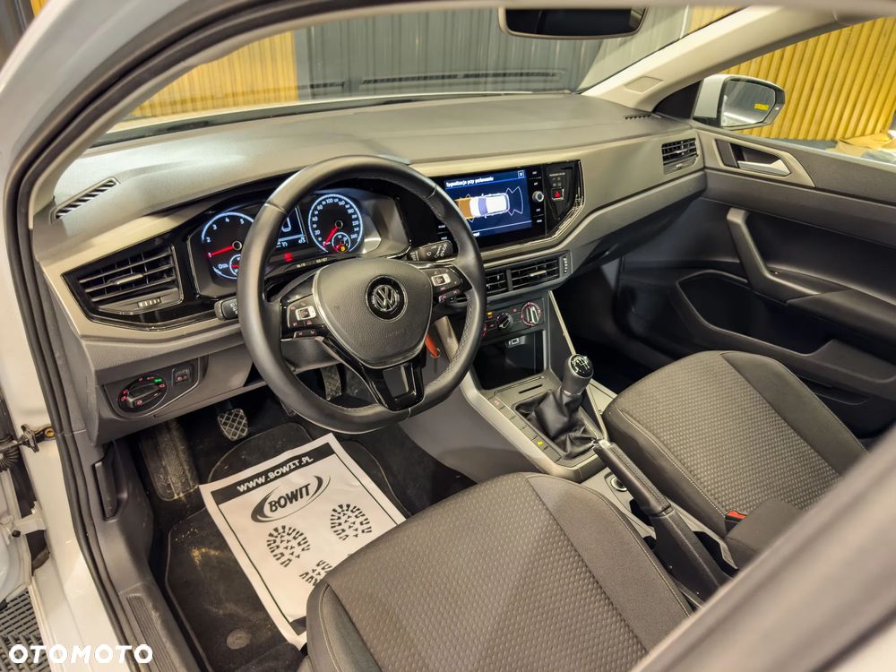 Volkswagen Polo 1.0 Trendline - 27