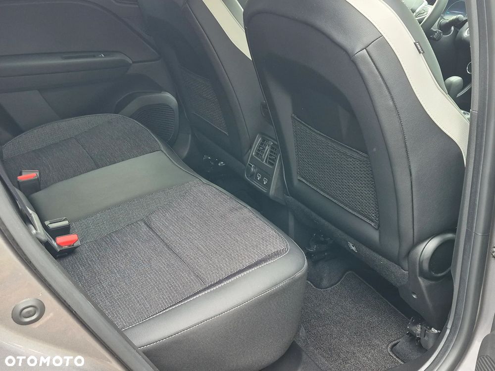 Renault Captur - 11