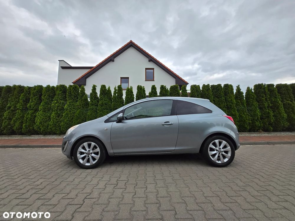 Opel Corsa 1.4 16V Edition - 5
