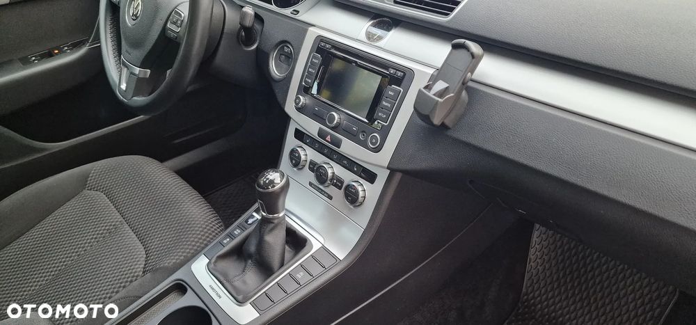 Volkswagen Passat 2.0 TDI 4Motion Comfortline - 17
