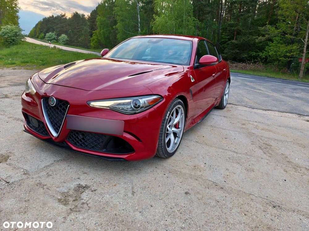 Alfa Romeo Giulia 2.9 V6 Bi-Turbo AT8 Quadrifoglio - 2