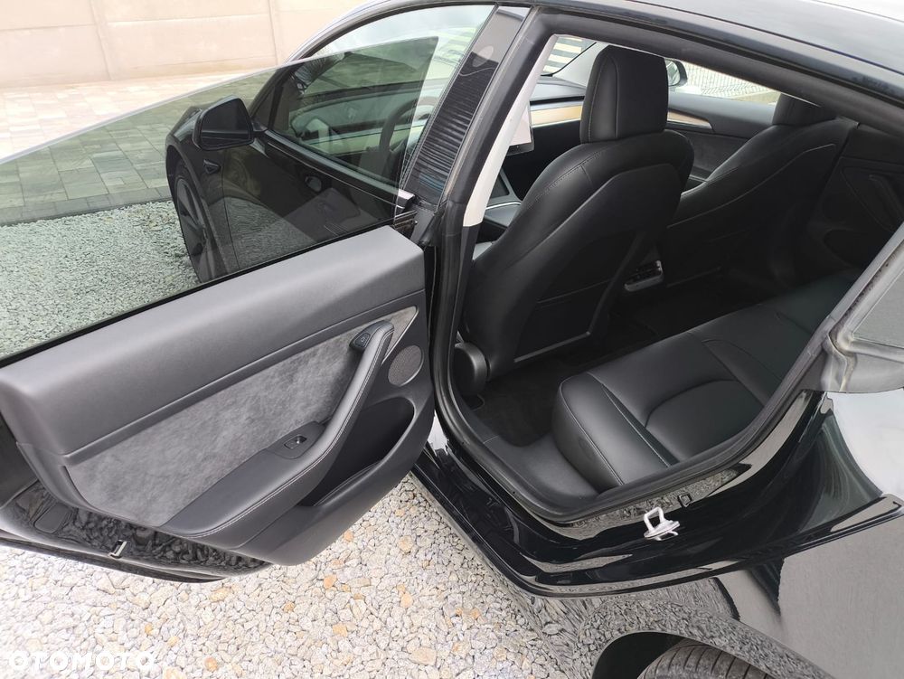 Tesla Model 3 Standard Reichweite Plus Hinterradantrieb - 21