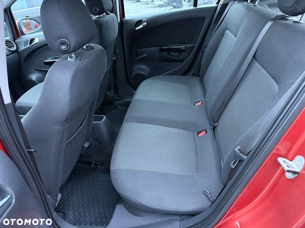 Opel Corsa 1.2 16V Essentia - 12