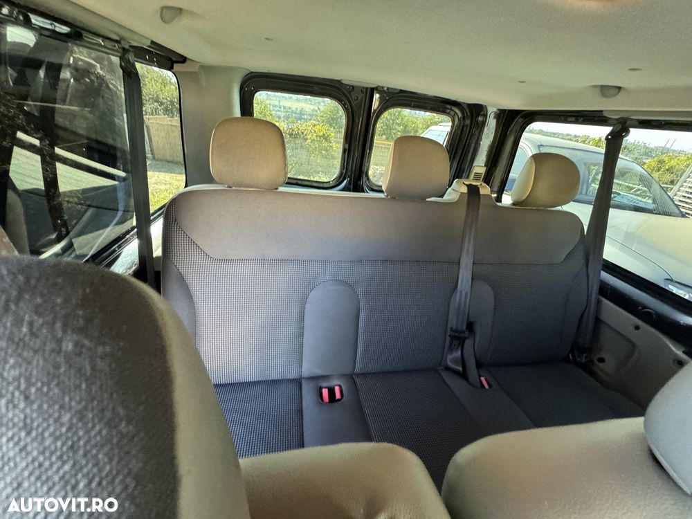 Opel Vivaro - 22