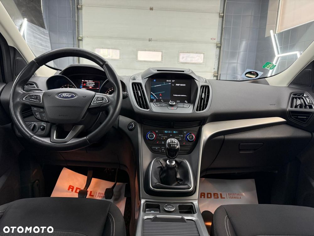 Ford Kuga 1.5 EcoBoost 2x4 Titanium - 14