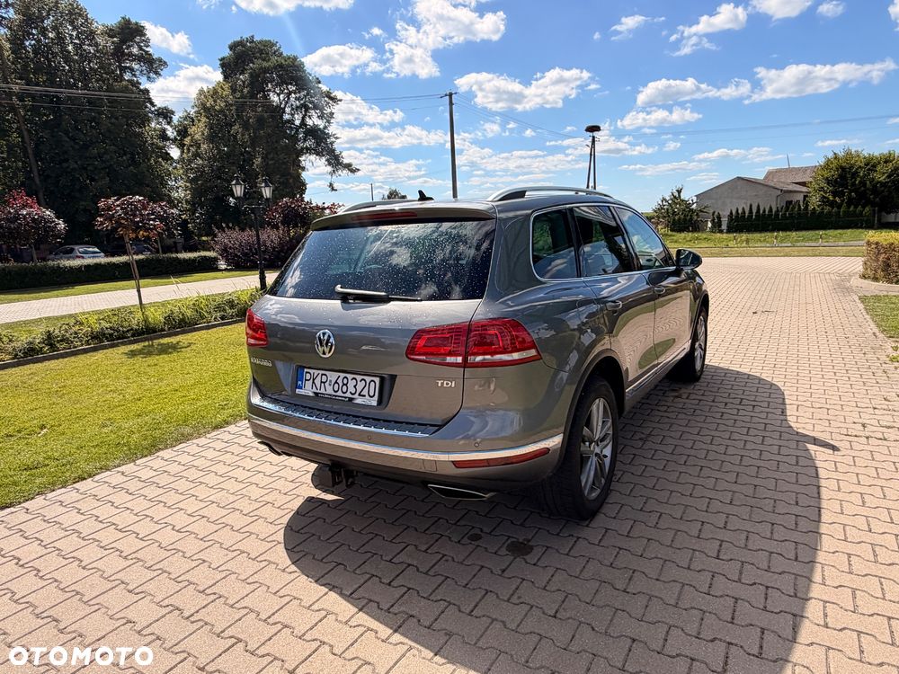 Volkswagen Touareg 3.0 V6 TDI SCR Blue Motion DPF Automatik Terrain Tech Executive Edition - 9
