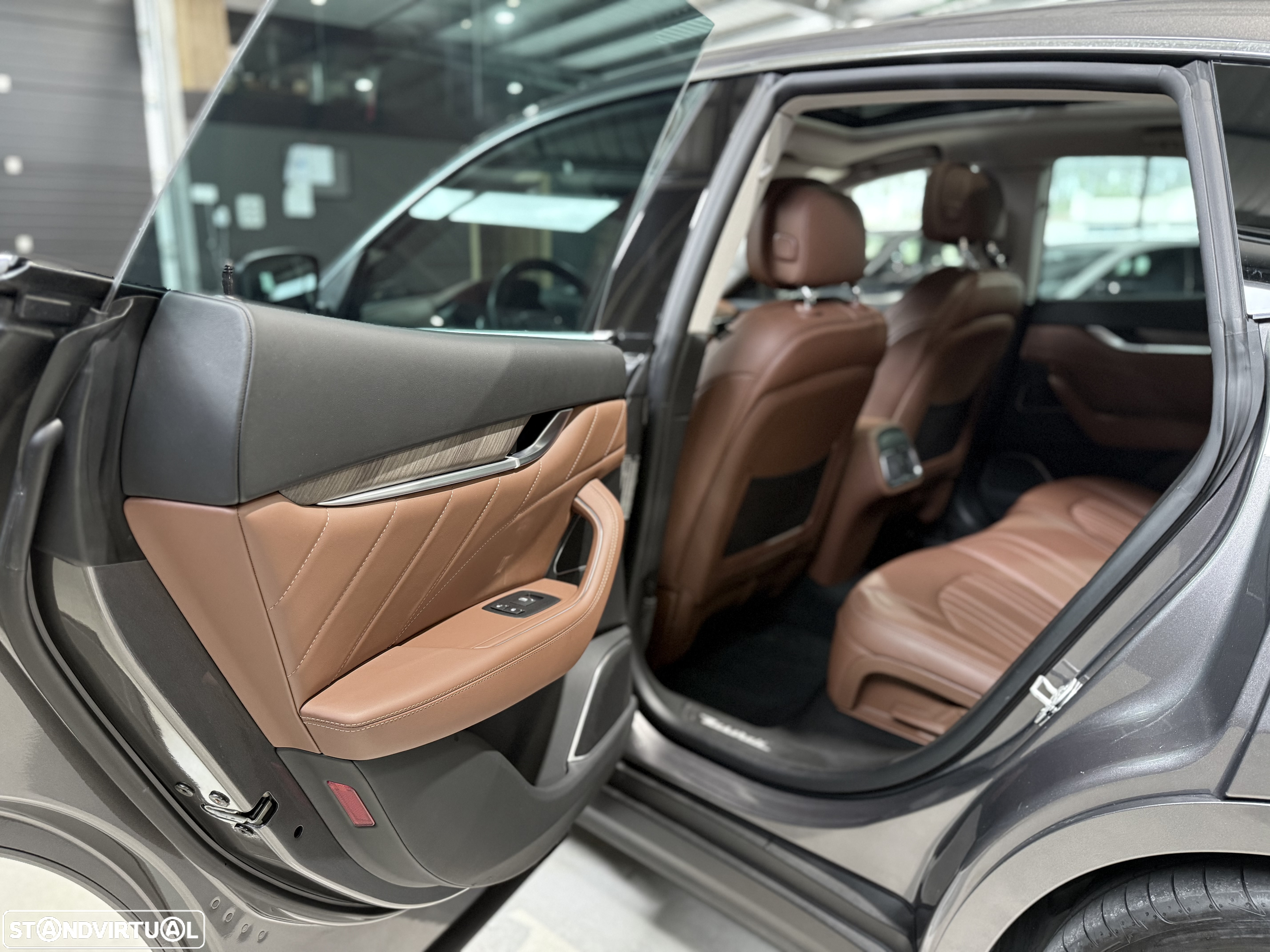 Maserati Levante 3.0 V6 GranLusso - 19