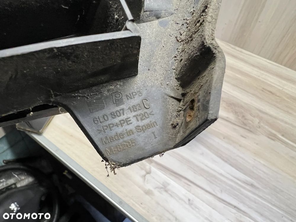 ŚLIZG ZDERZAKA LEWY PRAWY PRZÓD SEAT CORDOBA IBIZA 6L - 4