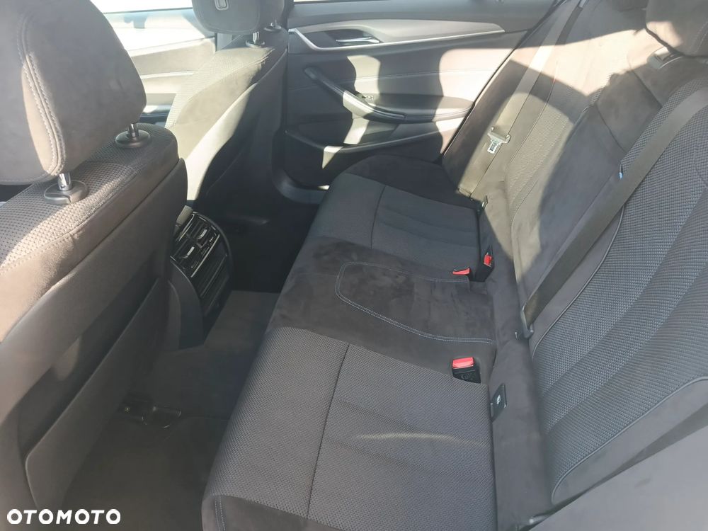 BMW Seria 5 520d M Sport sport - 20
