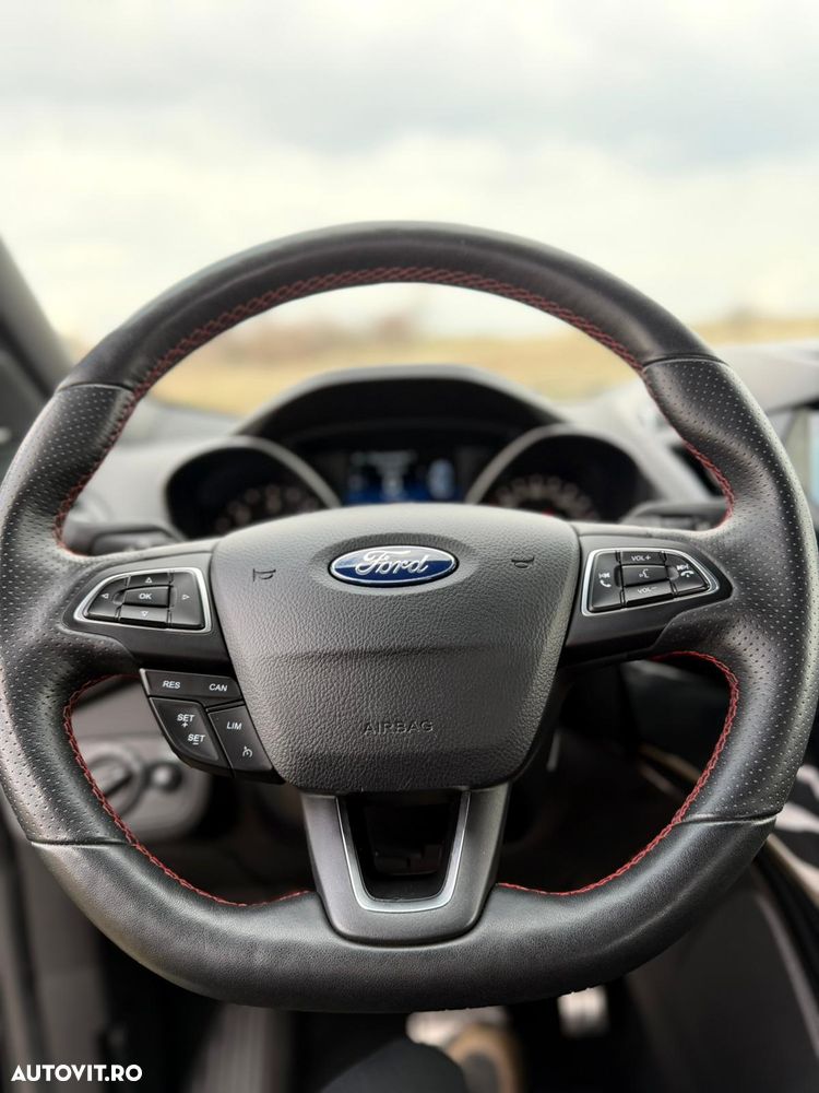 Ford Kuga 2.0 TDCi 4x4 Aut. ST-Line - 2