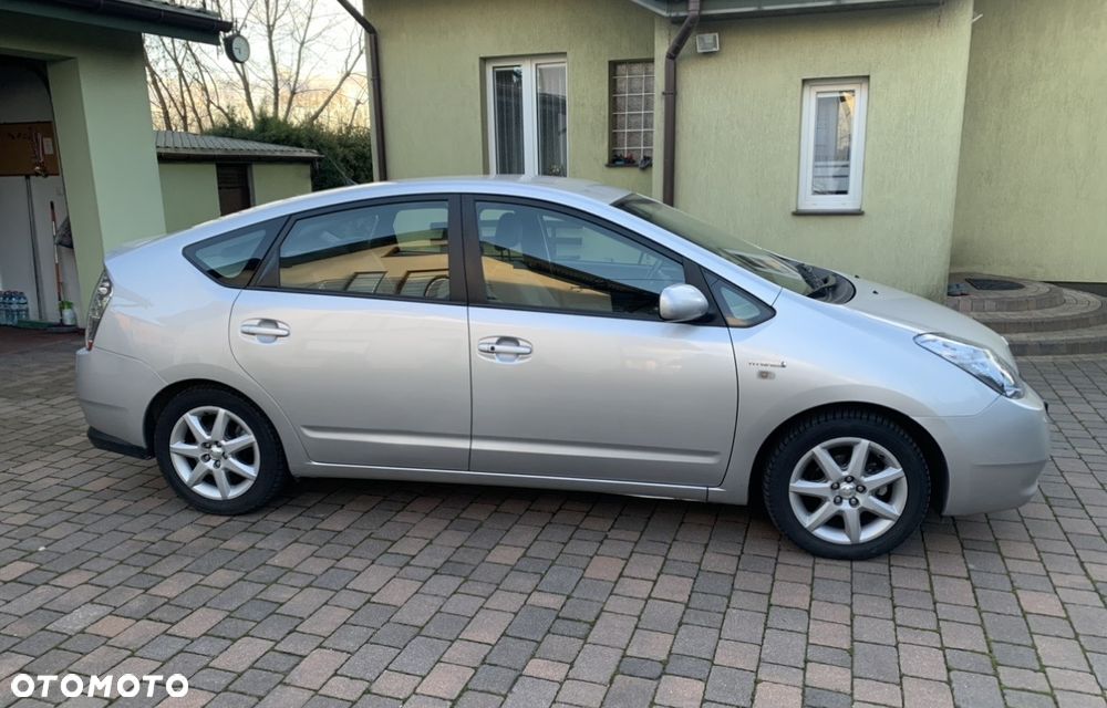 Toyota Prius - 6