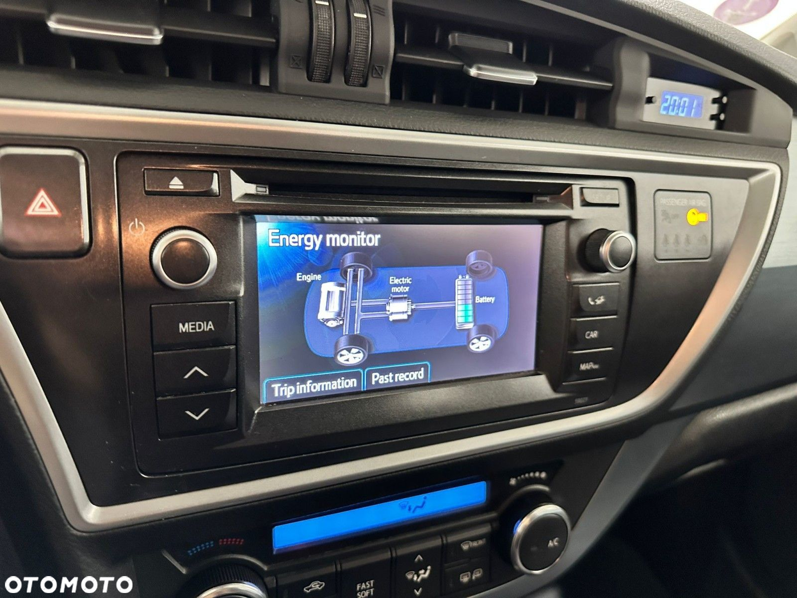 Toyota Auris - 29