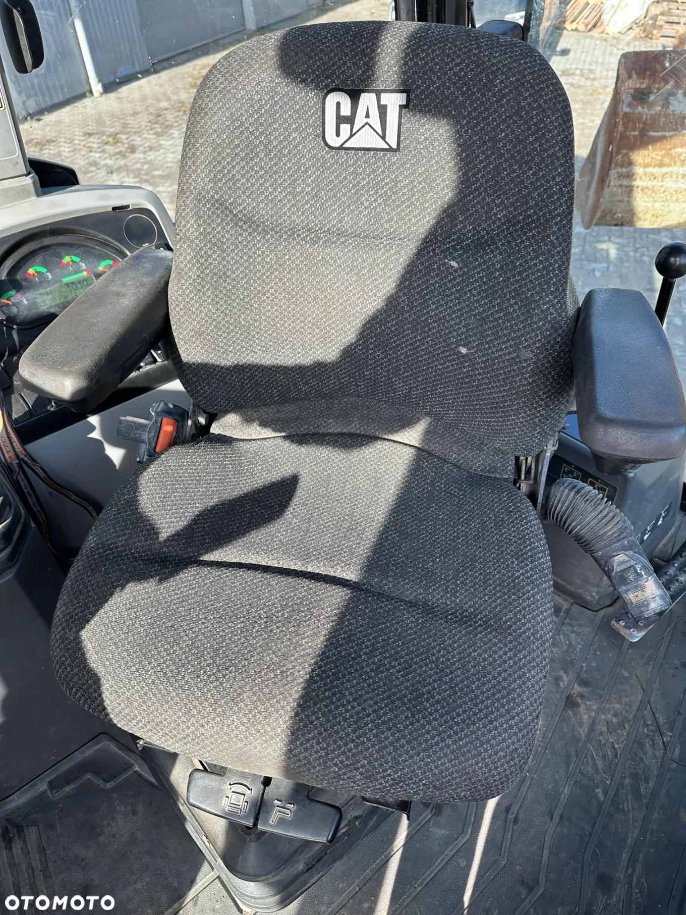 Caterpillar 428F2 - 19