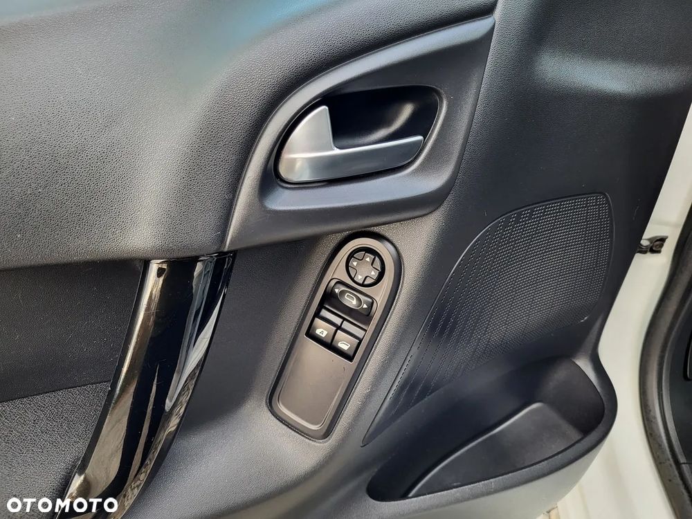 Citroën C3 1.6 e-HDi Exclusive - 22