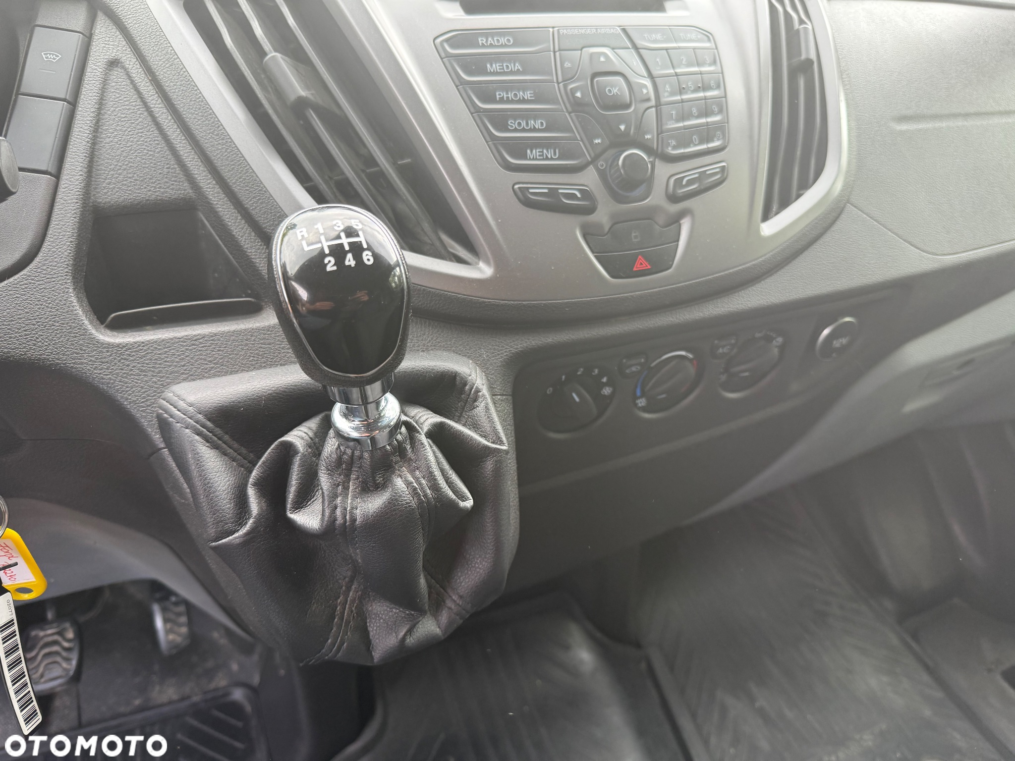 Ford Transit - 24