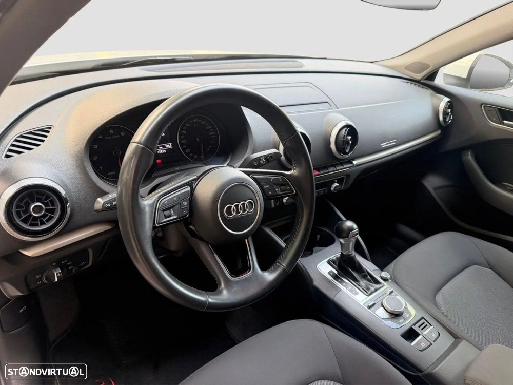 Audi A3 Sportback 30 TFSI S tronic - 9