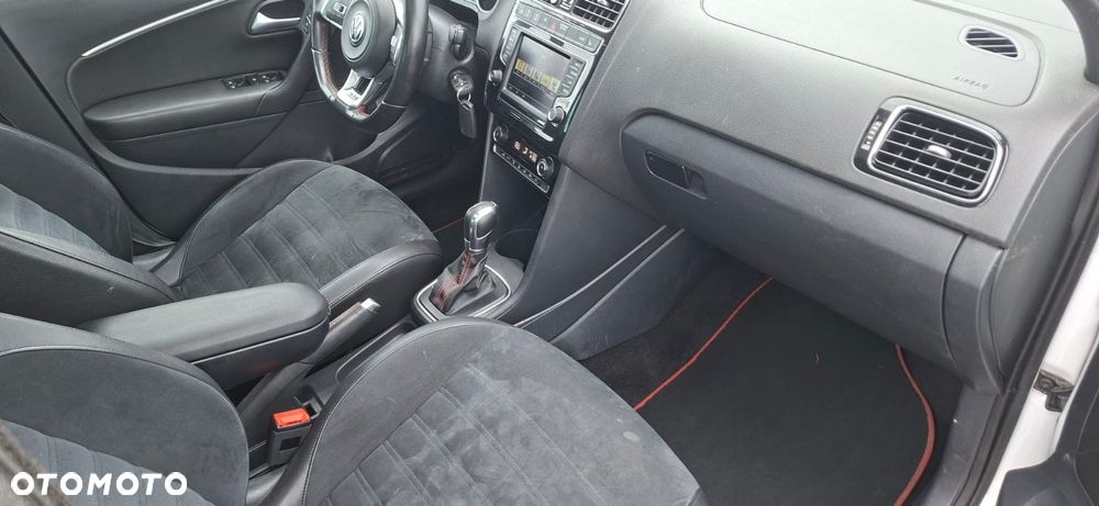 Volkswagen Polo 1.8 TSI (Blue Motion Technology) DSG GTI - 12