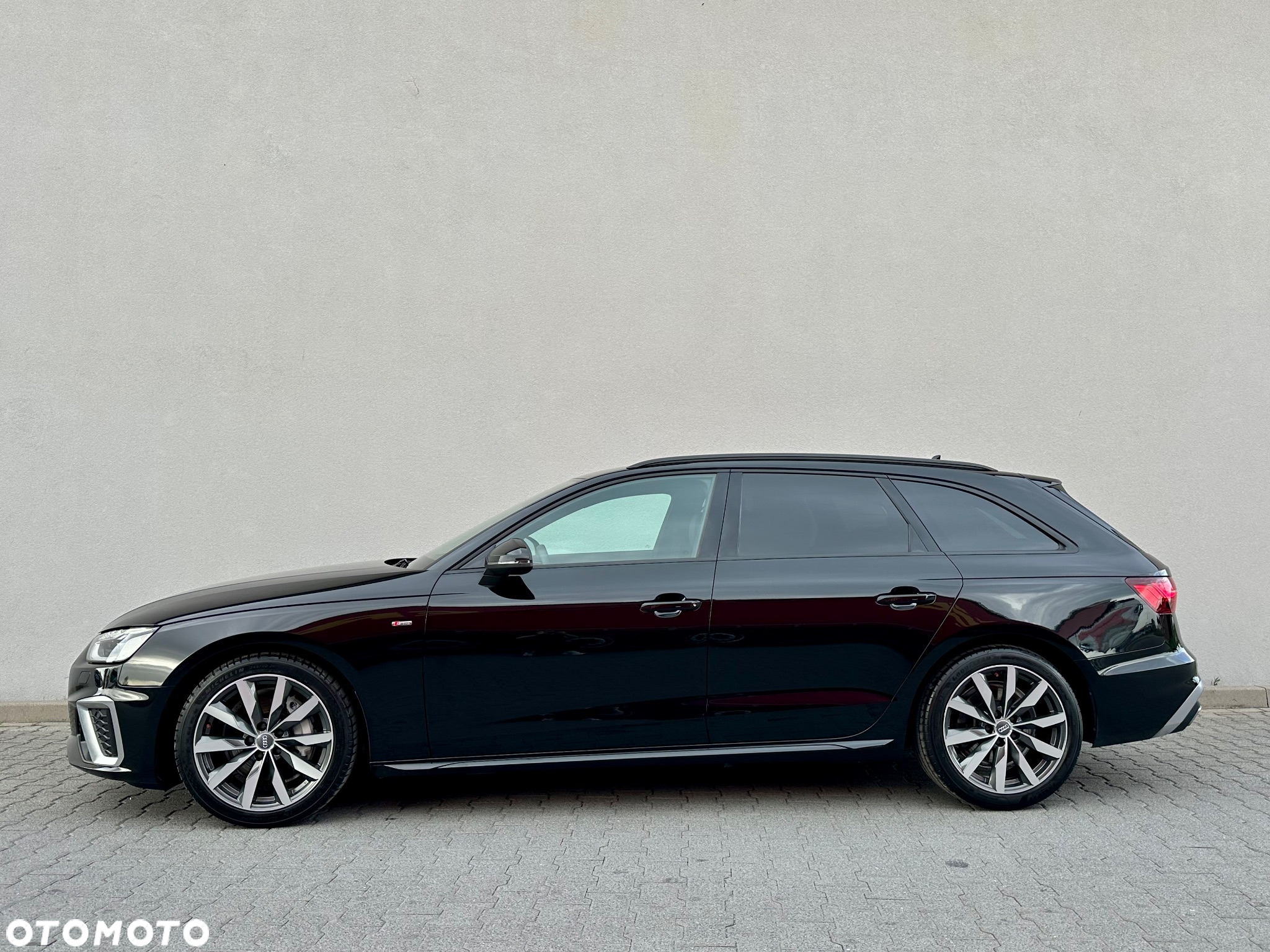 Audi A4 Avant 40 TDI S tronic S line - 17
