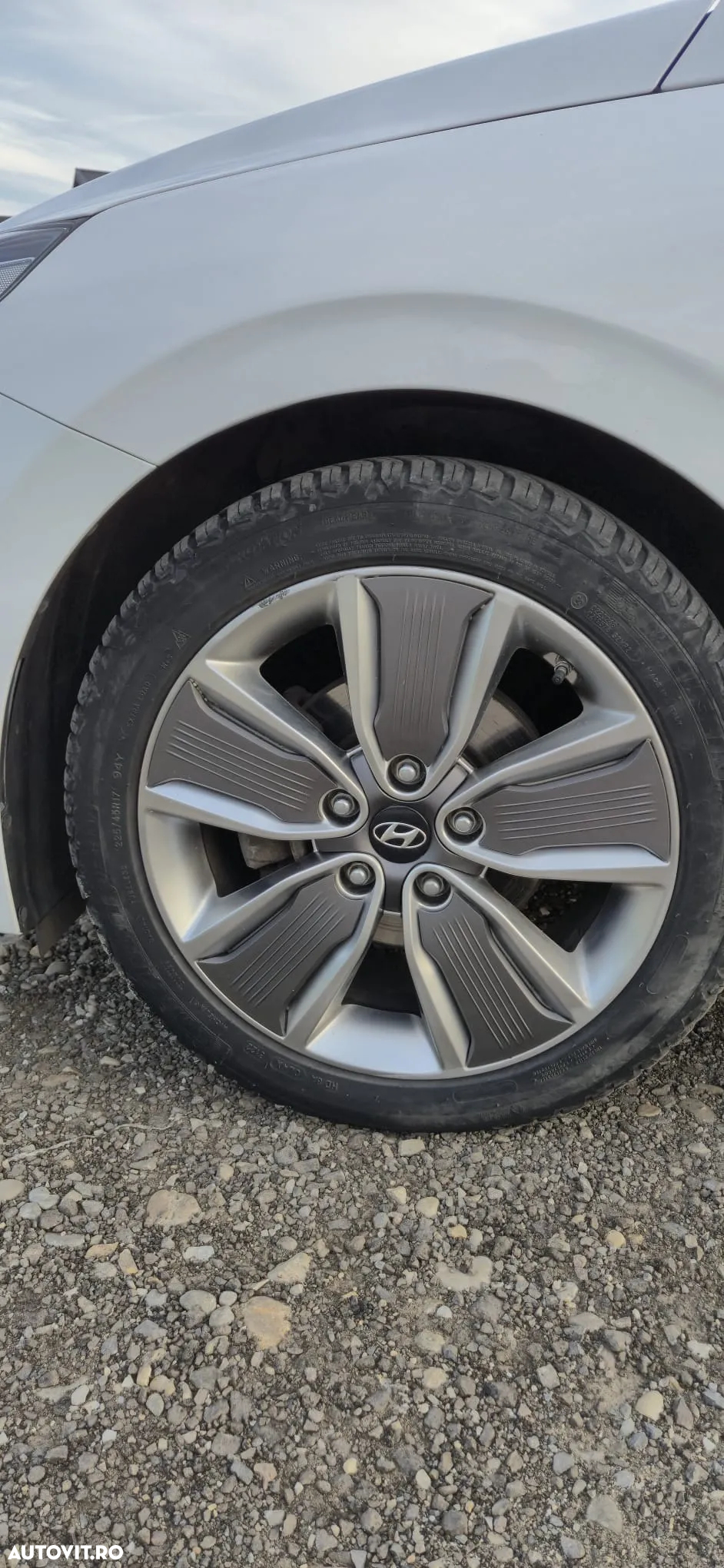 Hyundai IONIQ Hybrid 1.6 GDI - 12