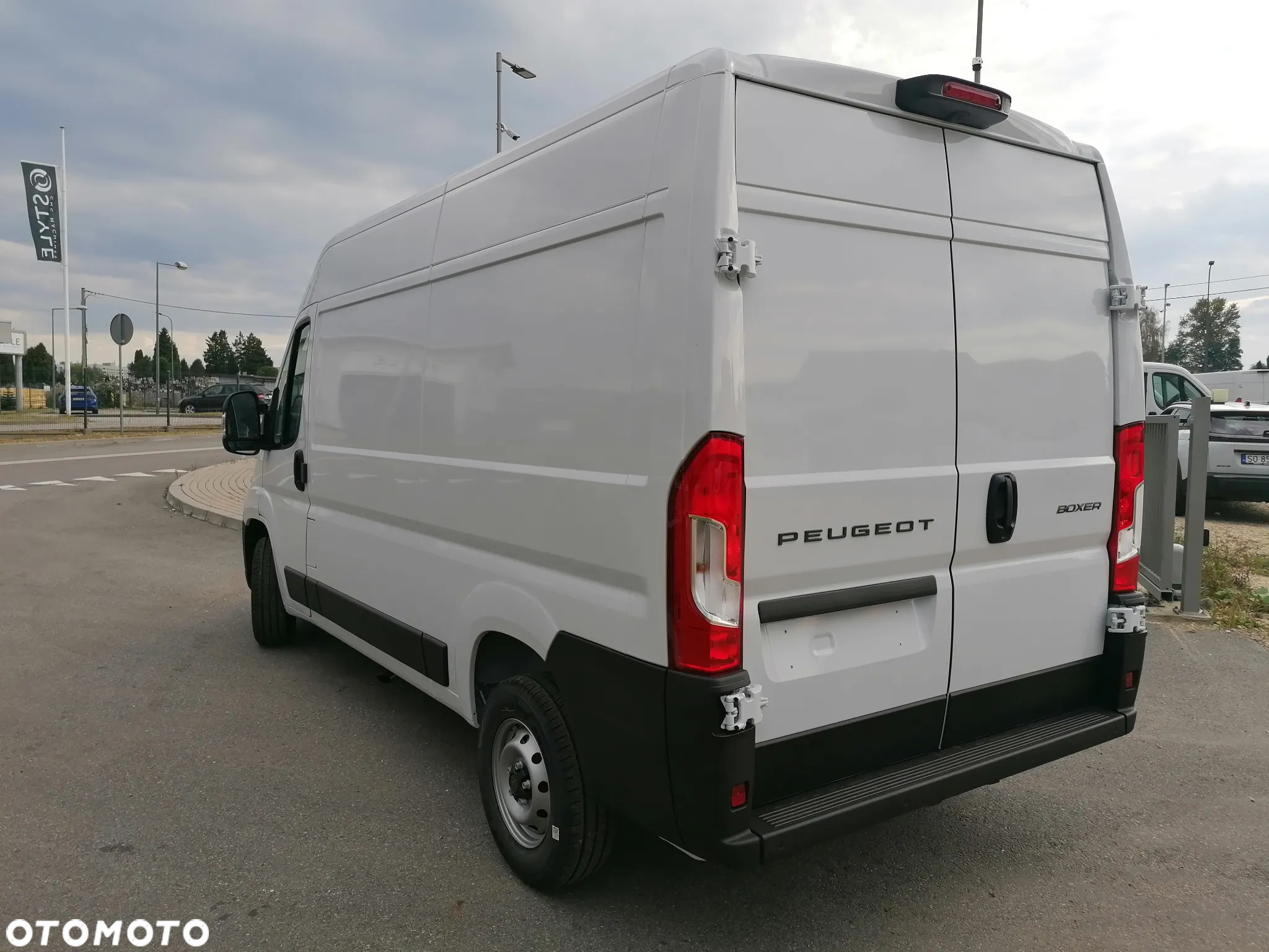 Peugeot Boxer Furgon L2H2 2.2 H3-POWER 140KM MT6 - 8