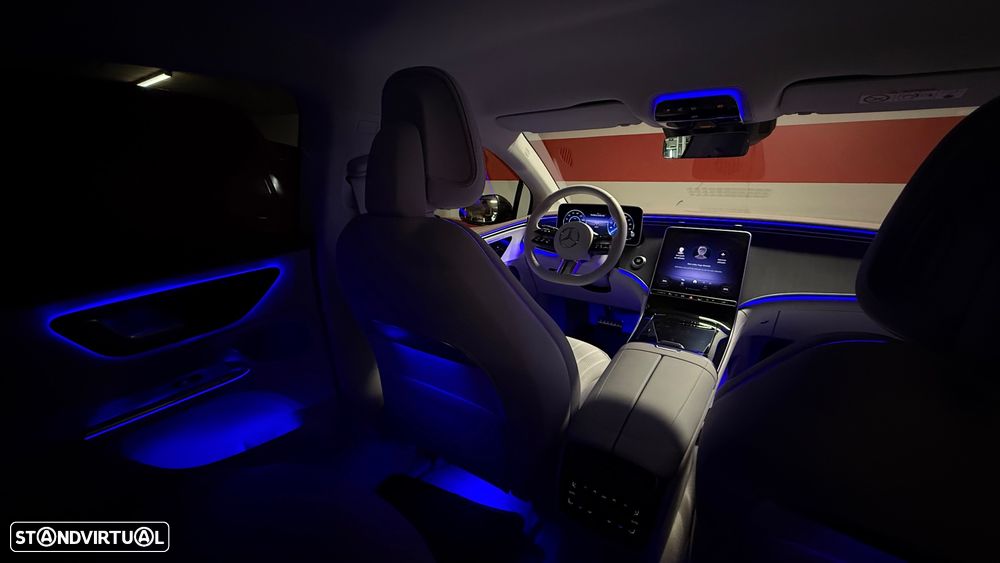 Mercedes-Benz EQE - 22