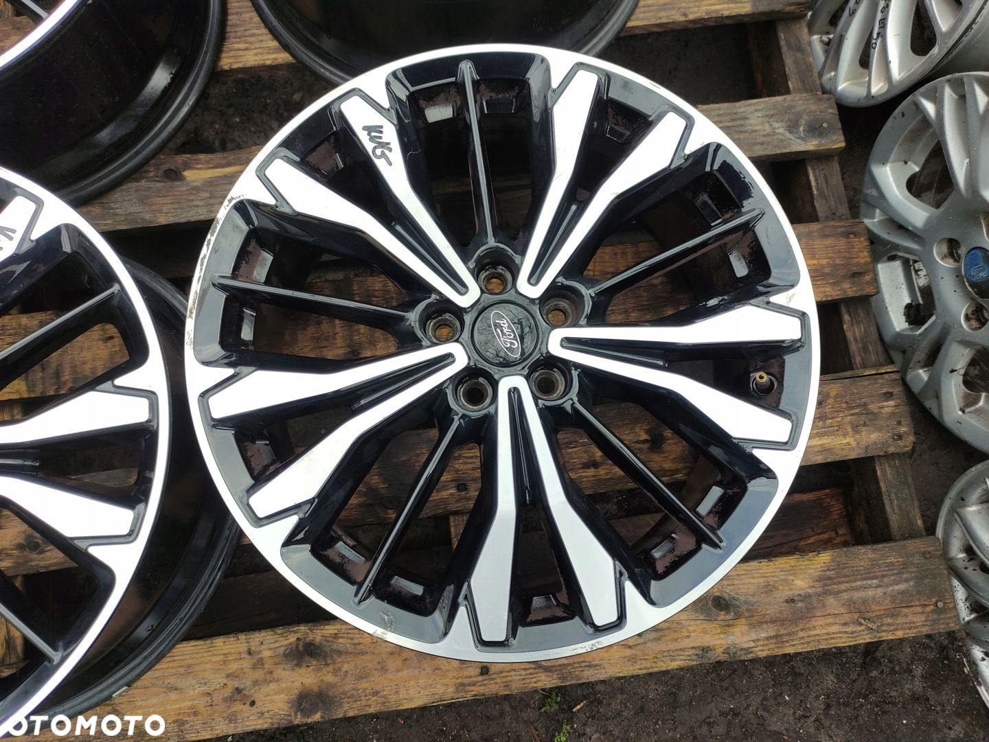 FORD KUGA MK3 FELGI ALUMINIOWE 19 5x108 ET50 R19 LV4C-1007-P2A LV4C-P2A - 8