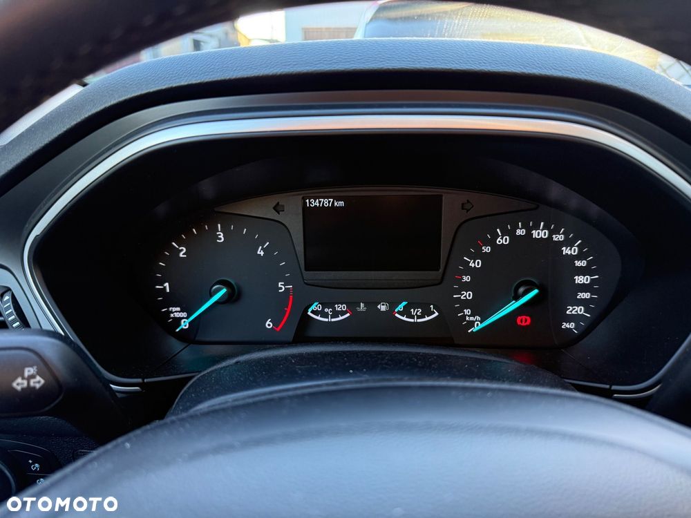 Ford Focus - 13
