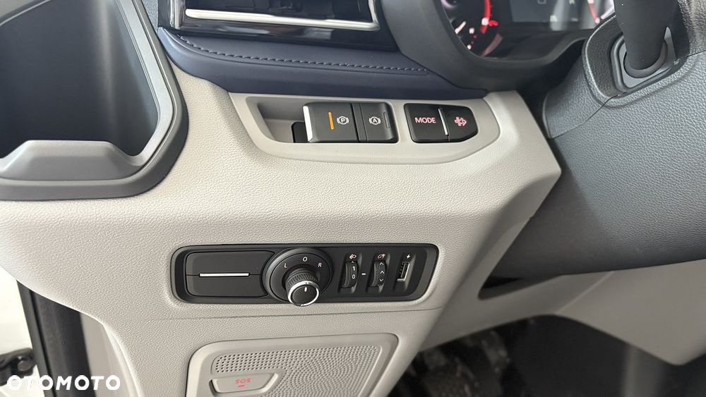 Maxus Deliver 9 - 11