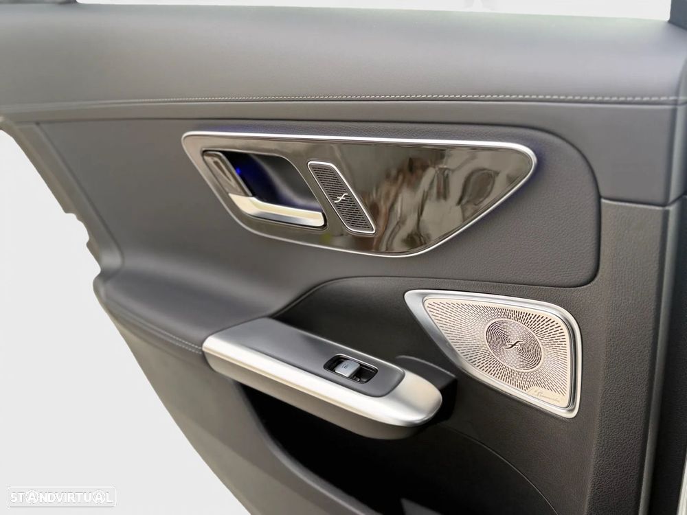 Mercedes-Benz C 300 de 4Matic T 9G-TRONIC AMG Line - 23