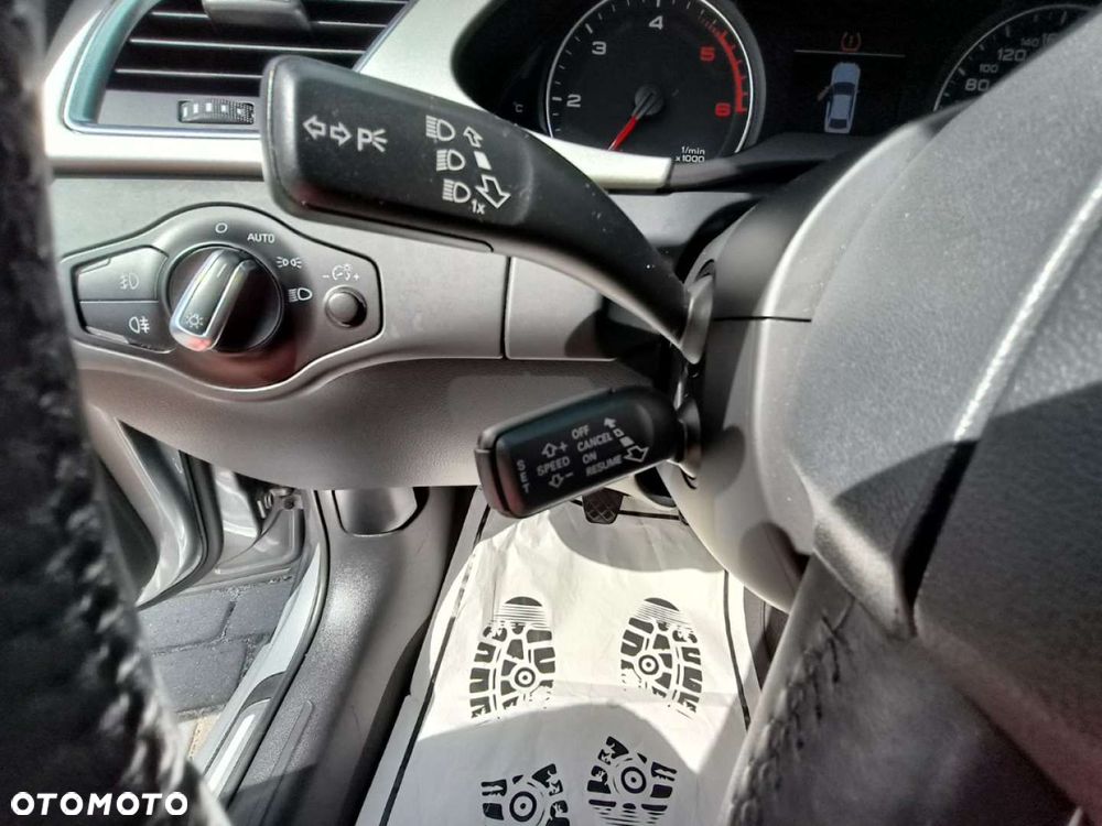 Audi A4 Limousine - 14